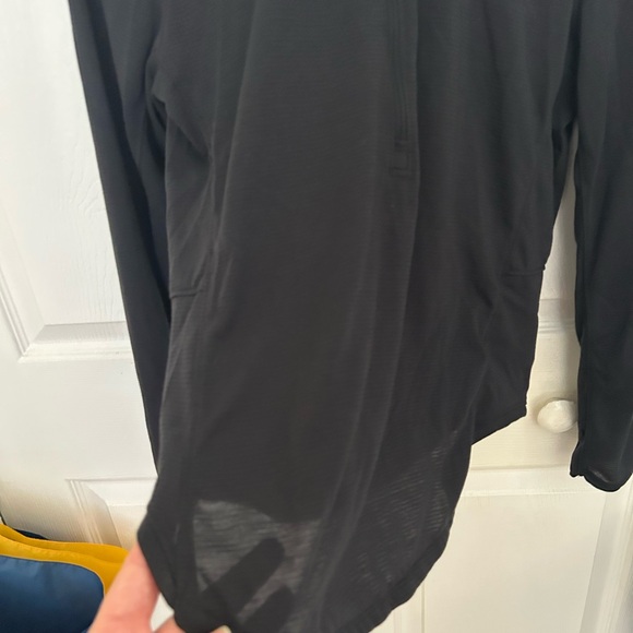 Under Armour Women’s 1/2 Zip small New no tags - Picture 3 of 7